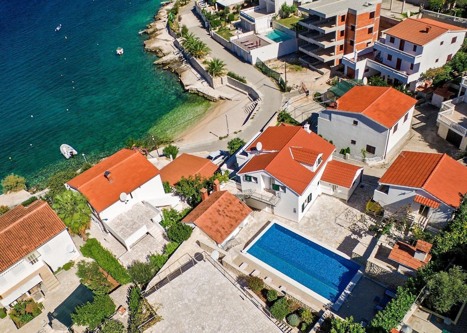 Apartments Bisernica-With Pool Ражань Экстерьер фото